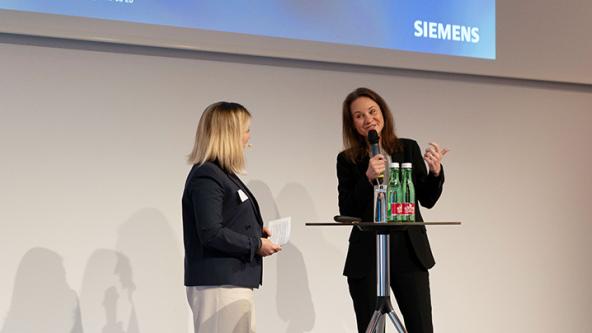 Technikerinnen im Dialog