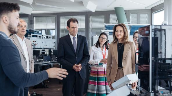 Verfassung macht Schule